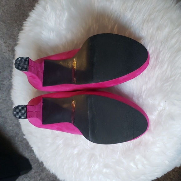 Pink stack heel size 8 - Picture 3 of 5